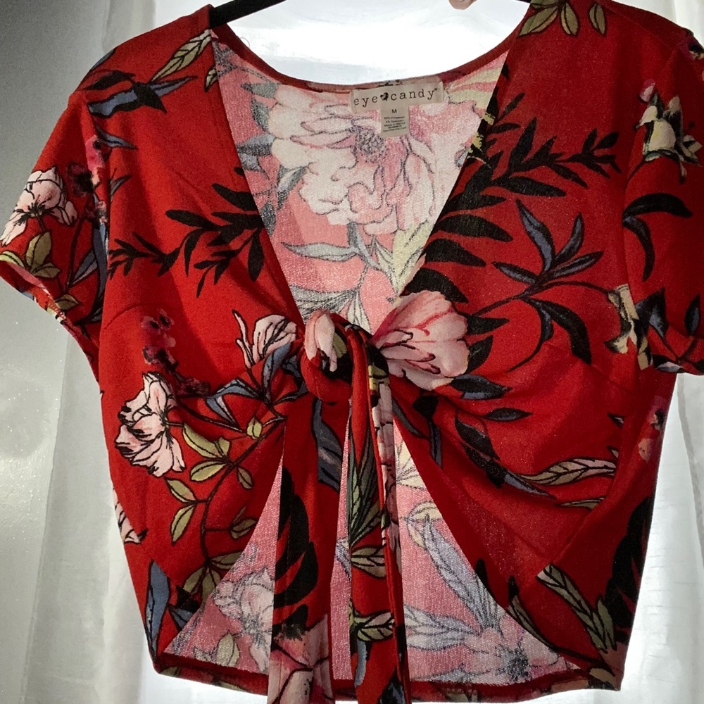 Red floral tie crop top